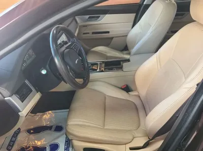Jaguar XF 2017, 90000 км, за 6375.23 USD - фото 8