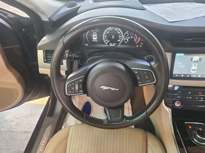 Jaguar XF 2017, 90000 км, за 6375.23 USD - фото 16