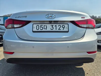 Hyundai Avante 2015, 149660 км, за 3060.49 USD