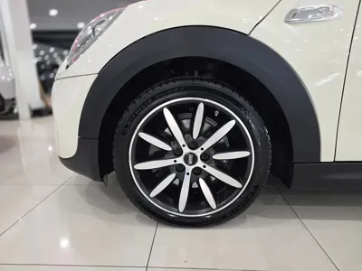 MINI Cooper Convertible 2018, 83757 км, за 10336.08 USD