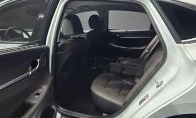 Hyundai Grandeur 2019, 59546 км, за 12964.18 USD - фото 12