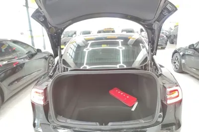 Tesla Model 3 2019, 82400 км, за 18161 USD