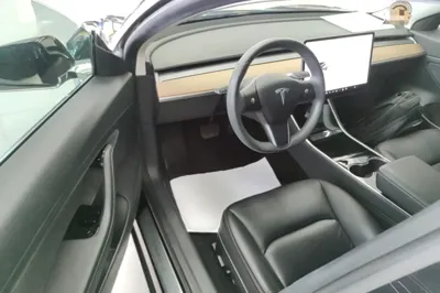 Tesla Model 3 2019, 82400 км, за 18161 USD - фото 24