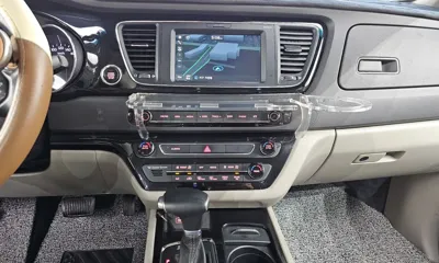 Kia Canival 2017, 166579 км, за 6761.19 USD - фото 12