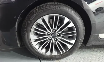 Kia K9 2022, 93605 км, за 20121.11 USD