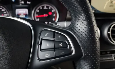 Mercedes-Benz GLC-Class 2019, 73915 км, за 21127.21 USD - фото 16