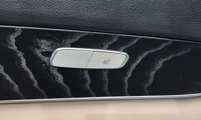 Mercedes-Benz GLC-Class 2019, 73915 км, за 21127.21 USD - фото 33