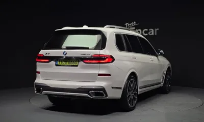 BMW X7 2025, 8331 км, за 91909.11 USD
