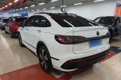 Volkswagen Tiguan X 2023, 32200 км, за 20629 USD