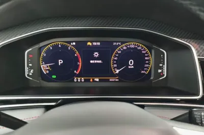 Volkswagen Tiguan X 2023, 32200 км, за 20629 USD - фото 14