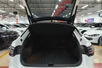 Volkswagen Tiguan X 2023, 32200 км, за 20629 USD - фото 22