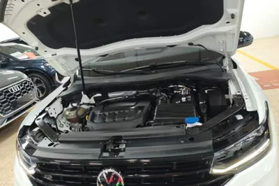 Volkswagen Tiguan X 2023, 32200 км, за 20629 USD - фото 24