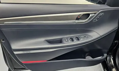 Hyundai Grandeur 2020, 64820 км, за 14853.43 USD - фото 24