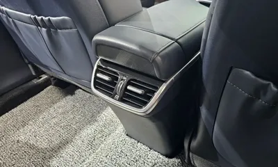 Hyundai Grandeur 2020, 64820 км, за 14853.43 USD - фото 33