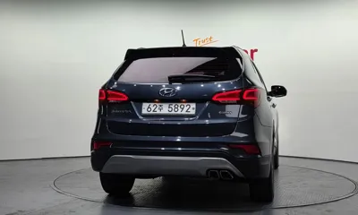 Hyundai Santafe 2016, 114779 км, за 7400.07 USD