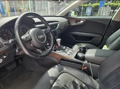 Audi A7 2015, 151467 км, за 6544.16 USD