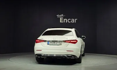Mercedes-Benz C-Class 2024, 38131 км, за 28817.12 USD