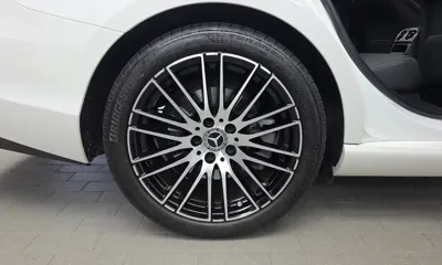 Mercedes-Benz C-Class 2024, 38131 км, за 28817.12 USD