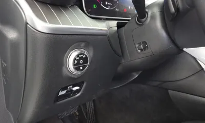 Mercedes-Benz C-Class 2024, 38131 км, за 28817.12 USD - фото 28