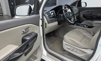 Kia Canival 2016, 159458 км, за 6236.05 USD - фото 10
