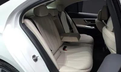 Mercedes-Benz E-Class 2025, 1787 км, за 42846.89 USD - фото 11