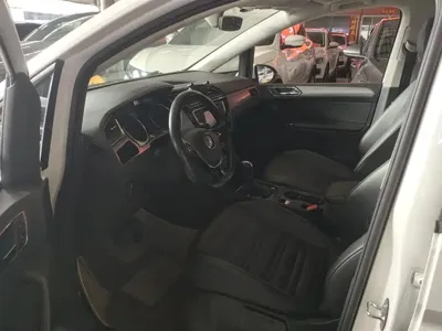 Volkswagen Touran 2017, 78300 км, за 7348.45 USD - фото 9