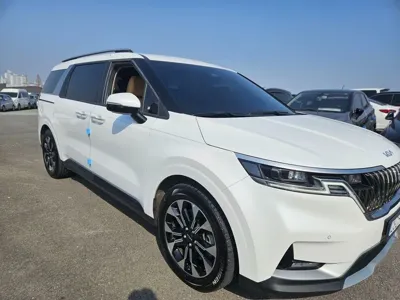 Kia Canival 2023, 100398 км, за 14496.52 USD