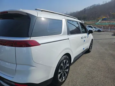Kia Canival 2023, 100398 км, за 14430.87 USD - фото 6