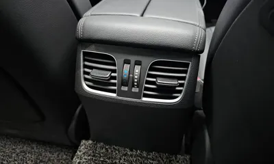 Genesis G80 2018, 32574 км, за 17592.23 USD - фото 32