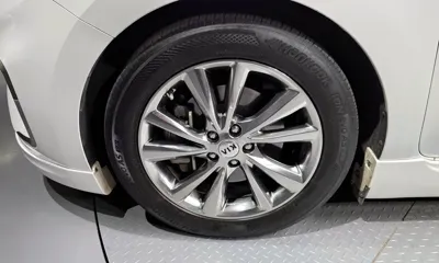 Kia Canival 2019, 128330 км, за 14171.48 USD