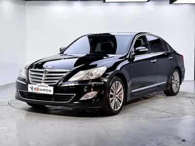Hyundai Genesis · 2013 год