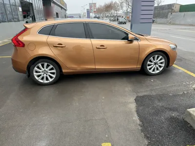 Volvo V40 2014, 199200 км, за 6368 USD - фото 11