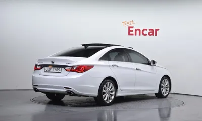 Hyundai Sonata 2011, 147304 км, за 2565.12 USD