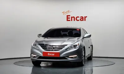 Hyundai Sonata 2013, 63575 км, за 4688.41 USD