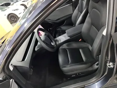 Tesla Model 3 2024, 55000 км, за 24970.09 USD - фото 12