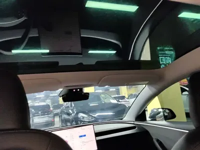Tesla Model 3 2024, 55000 км, за 24970.09 USD - фото 15