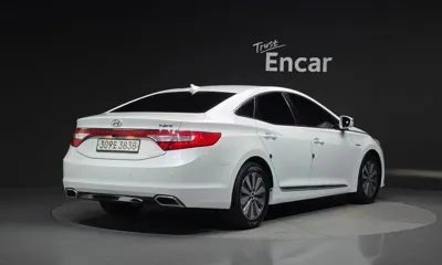 Hyundai Grandeur 2017, 162431 км, за 5525.58 USD