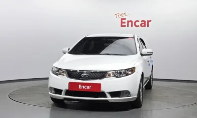 Kia Porte 2013, 68165 км, за 2275.24 USD