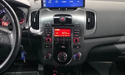 Kia Porte 2013, 68165 км, за 2275.24 USD - фото 19