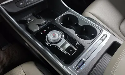 Kia Canival 2025, 10296 км, за 27296.43 USD - фото 9