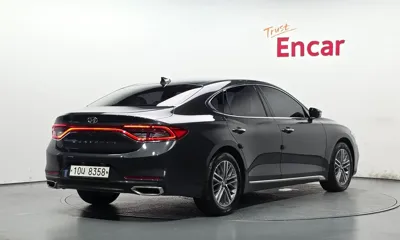 Hyundai Grandeur 2018, 55941 км, за 9246.59 USD