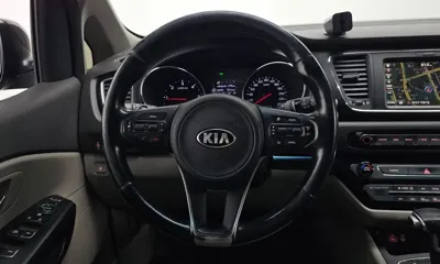 Kia Canival 2017, 156858 км, за 5448.34 USD - фото 13