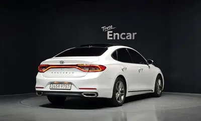 Hyundai Grandeur 2018, 254124 км, за 5901.27 USD