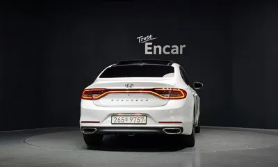 Hyundai Grandeur 2018, 254124 км, за 5901.27 USD