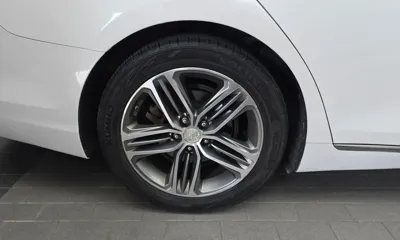 Hyundai Grandeur 2018, 254124 км, за 5901.27 USD