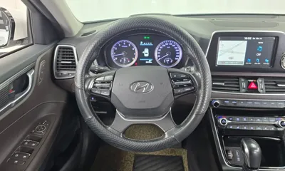 Hyundai Grandeur 2018, 254124 км, за 5854.01 USD - фото 13