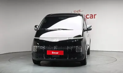 Hyundai Staria 2025, 7622 км, за 21530.79 USD