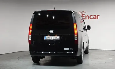 Hyundai Staria 2025, 7622 км, за 21530.79 USD