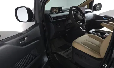 Hyundai Staria 2025, 7622 км, за 21368.09 USD - фото 10