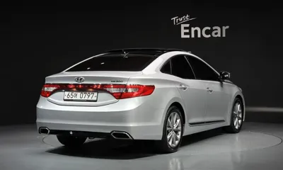 Hyundai Grandeur 2016, 114239 км, за 7100.98 USD